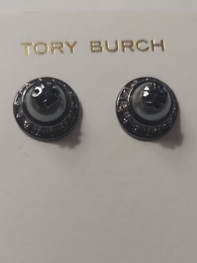 Tory Burch Round Logo Stud Earrings in Gunmetal and Gray